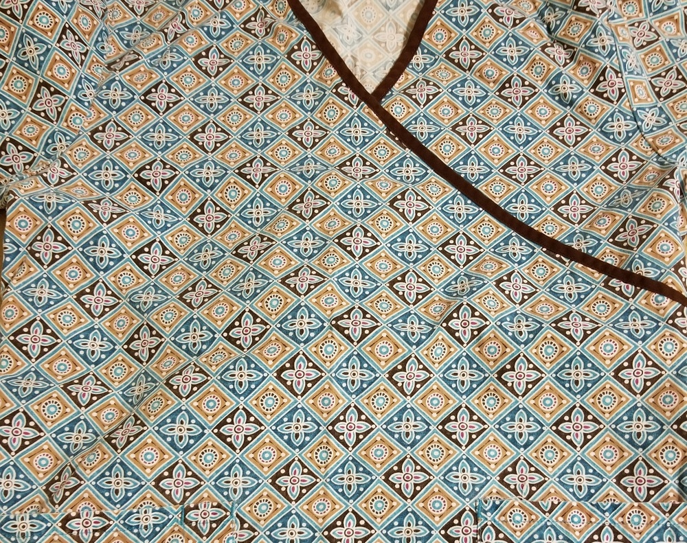 Scrub set - Picture 2 of 4